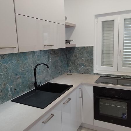 Apartments Mirna Korčula Eksteriør billede