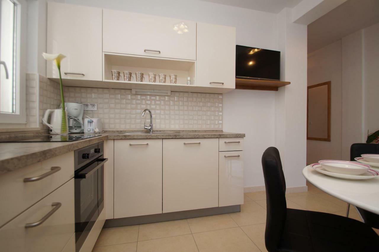 Apartments Mirna Korčula Eksteriør billede