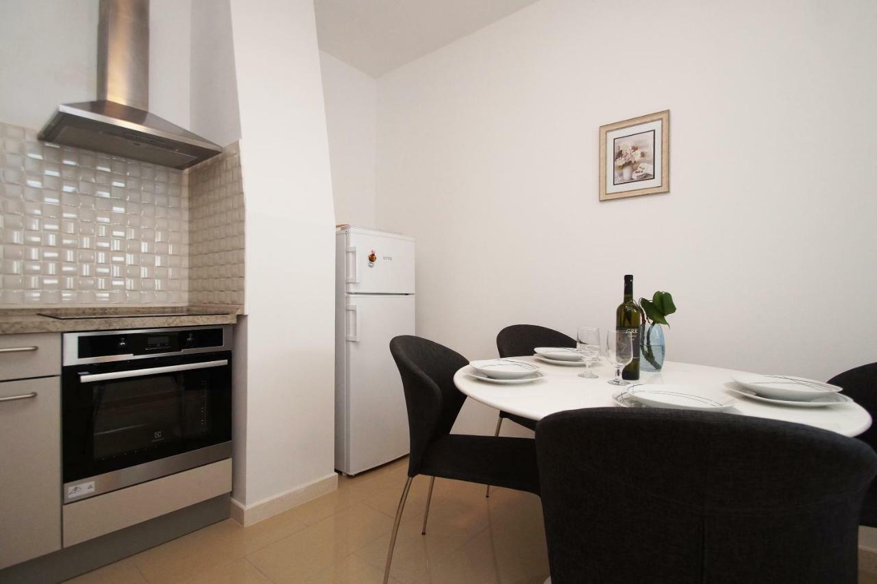 Apartments Mirna Korčula Eksteriør billede
