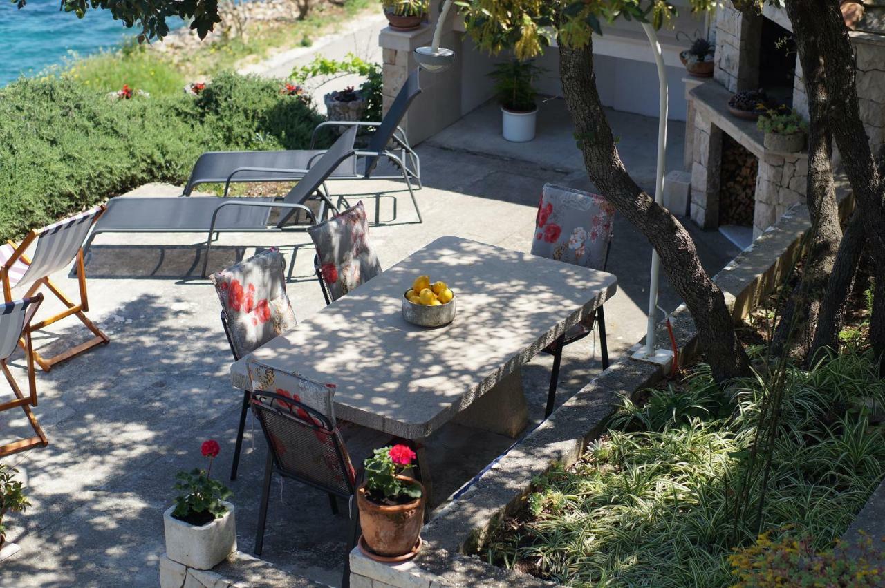 Apartments Mirna Korčula Eksteriør billede